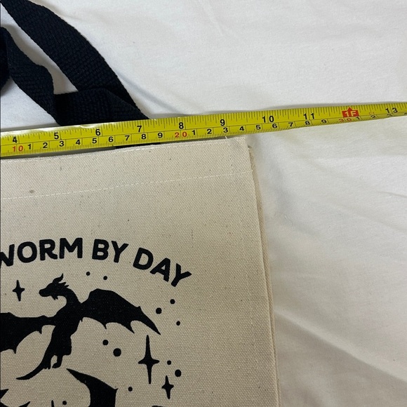 NWT Dragon Book Reader Tote Bag - Picture 3 of 5